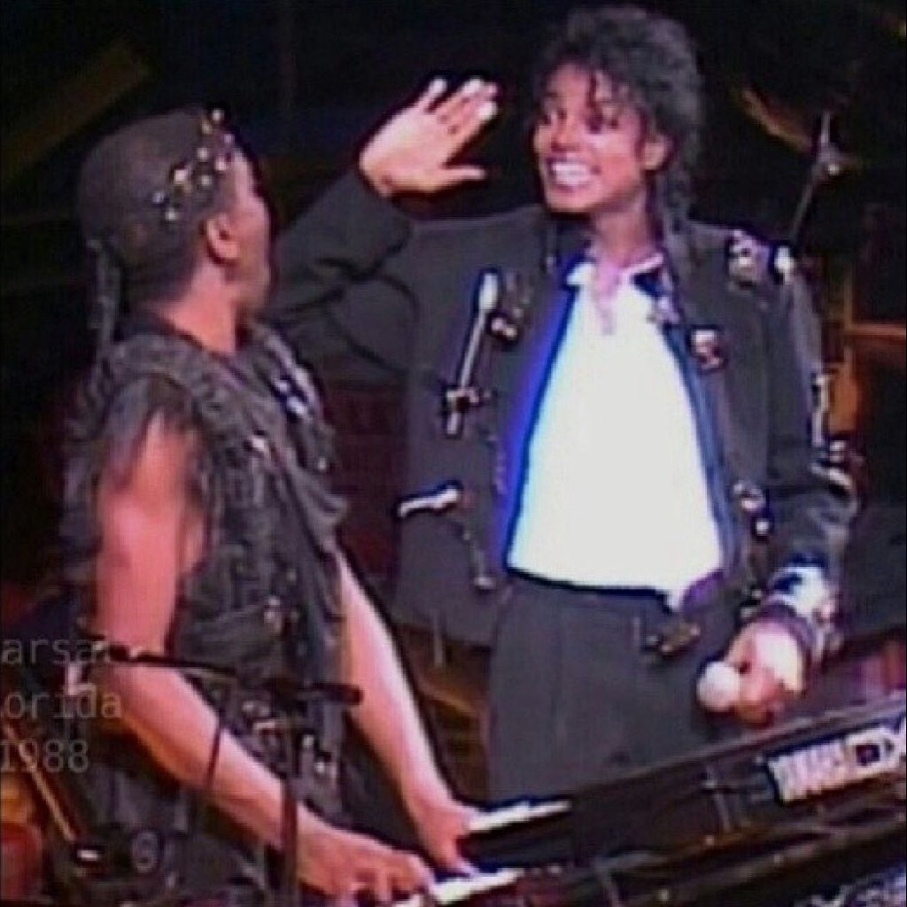 mj’sluvrgirl 𝄞⨾𓍢ִ໋🎧ྀི tweet media