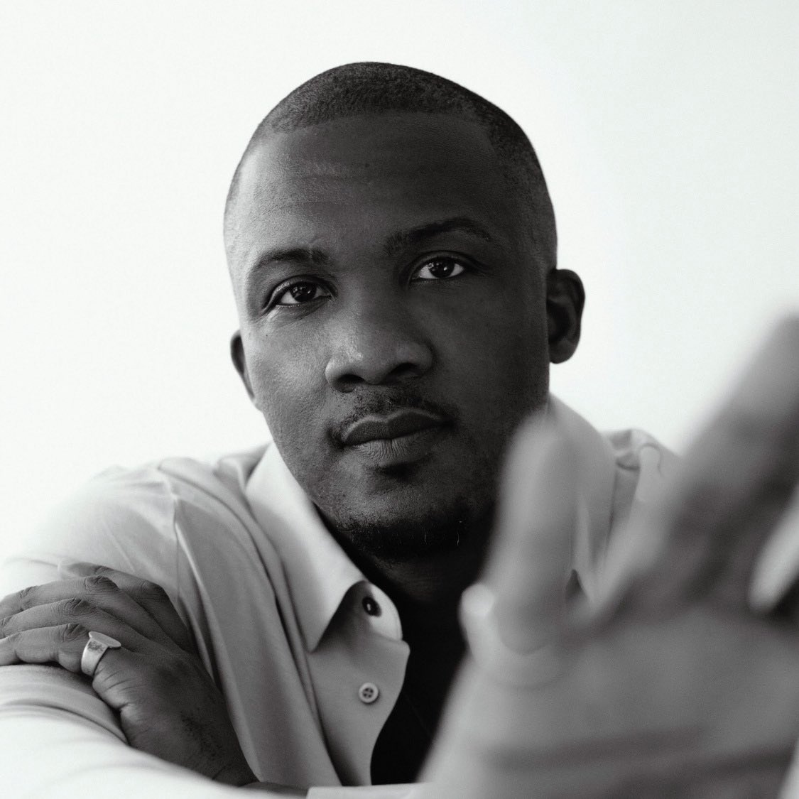 0AUUx's tweet photo. @ShowDemCamp Music Artist - Tec / ShowDemCamp 
Writer - My Father’s Shadow
Manager to Tems
Co-founder - Fatherland
Co-founder - Mother Africa Reigns Supreme (MARS)
Head of A&amp;R - (Africa) Sony Music Publishing. 
A BAFTA, Grammy, and Sundance award-winning writer.
An AMVCA Winner. WALE DAVIS 🐐 https://t.co/8HPeBjuLhB