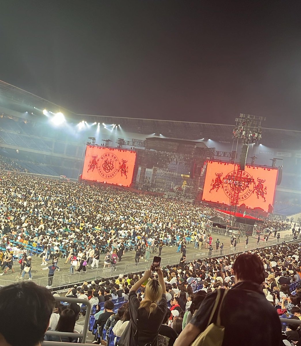 DaikiSuneta67's tweet photo. 人気マシてるのにだんだん席が近くなるKingGnu https://t.co/EDyqLgSWyj
