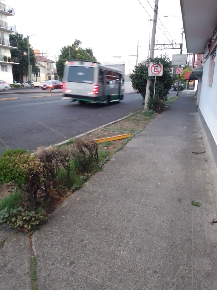 HectorA13447233's tweet photo. @UCS_GCDMX @PabloVazC @locatel_mx
Buenos días agradecería su atención y respuesta  #TransitoGCDMX en el horario mencionado en el reporte anexado, sus recorridos por alguna razón no estan funcionando, esto pasa todos los días y mismo horario ⤵️🆘
https://t.co/v7gzf7P7Yi https://t.co/NBt5PmUVxc