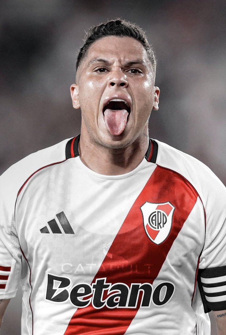 93juanfer's tweet photo. Gracias Acuña, Juanfer y Beltrán por salvarnos esta noche.

Los demás tienen que presentar la renuncia. https://t.co/Mgrq4Wa2sL