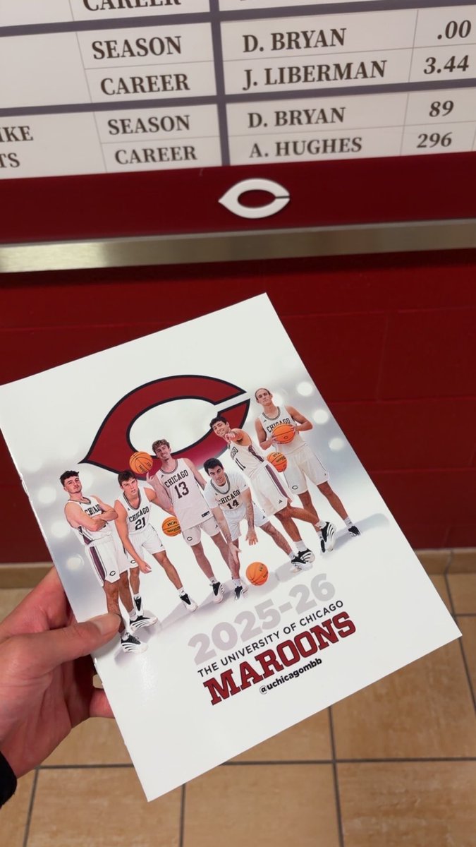 jee1nK's tweet photo. Had a great time flying over to University of Chicago this weekend for a tour of their amazing campus and playing in the very competitive elite camp! Thank you @CEricksenDunn @Bobby_Savich @MikeMailhot21 for setting up this amazing event!

@FullTimeHoops1 @FtgElite https://t.co/vsBJYS1zFI