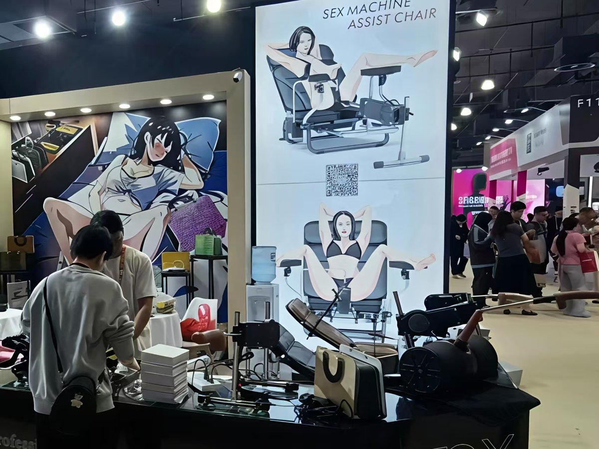 ZSEX_Official's tweet photo. Meet the ZSEX โ a line of compact, powerful, and easyโtoโuse sex machines built around one core idea: stick it anywhere, and let it work.
Sex machine manufacture-specialize in it over 10 years
#adultproduct #sexmachine #pleasuretech #suction #adulttoy #bdsm https://t.co/KwZIHHGBDQ