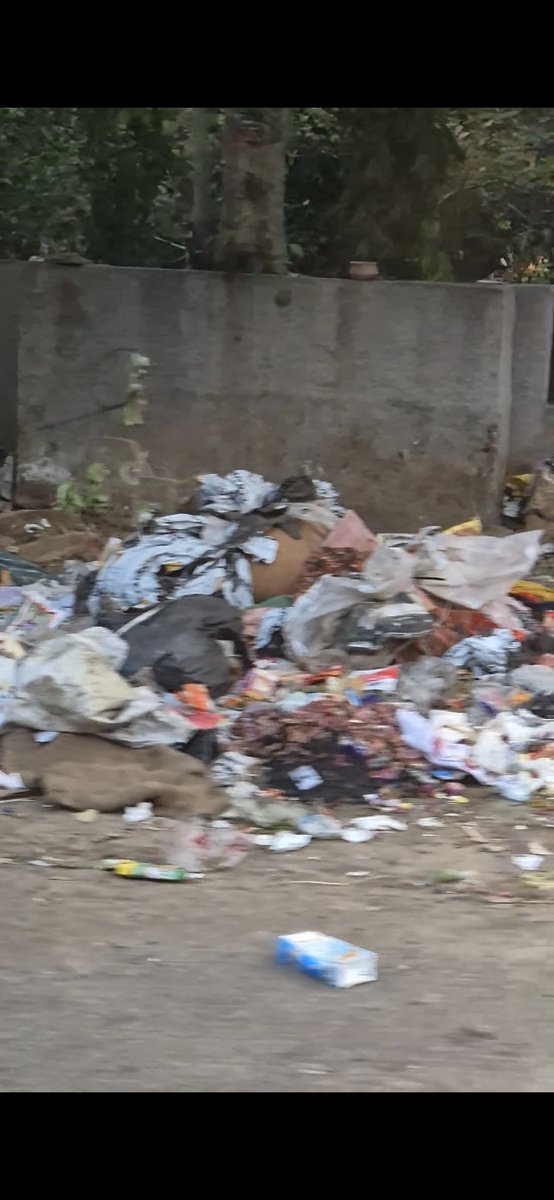 GURGAON = URBAN SLUM tweet media