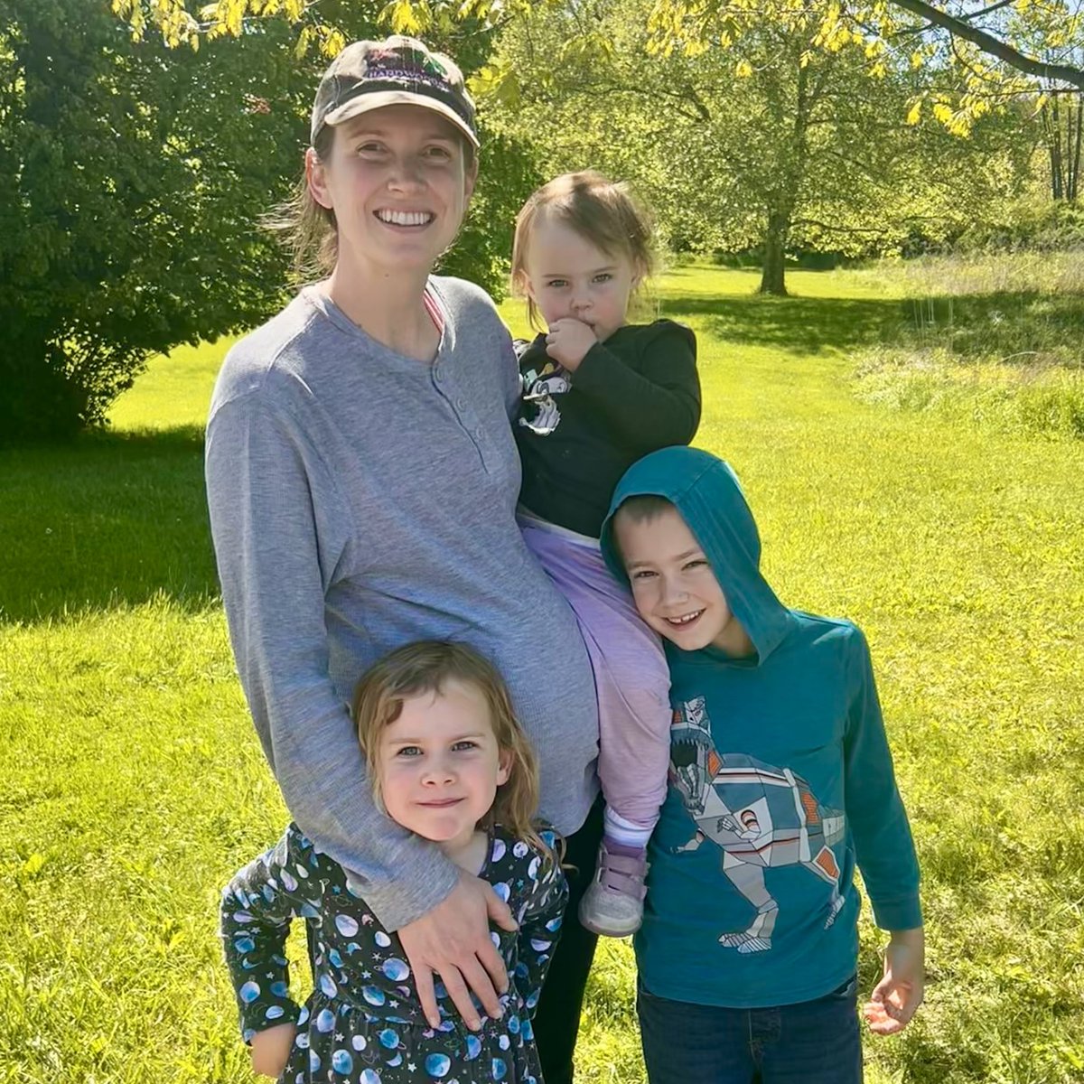 KPickens323's tweet photo. People think having #4 is crazy, but children are a blessing from the Lord 🥰 Thankful for my mom and mother-in-law who set such great examples in my life. Happy Mother Day 💕 https://t.co/tDbmIU8S8o