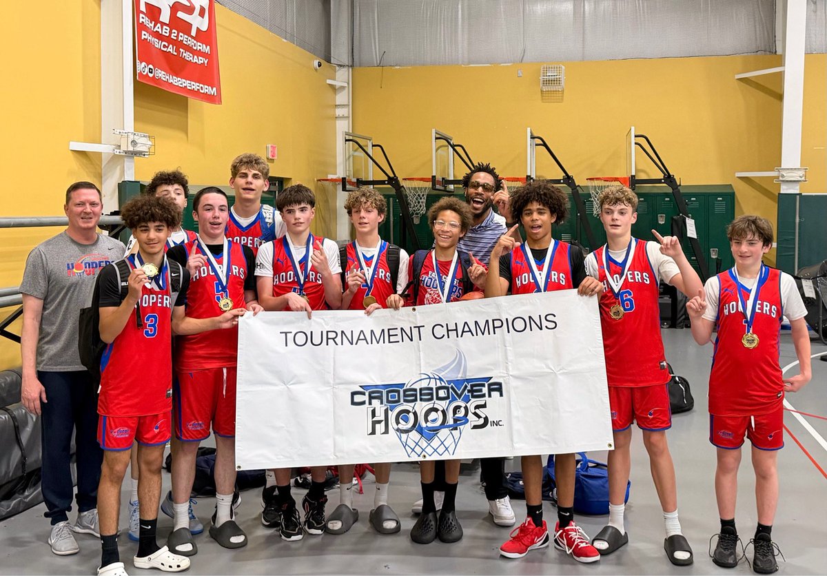 echoopers's tweet photo. Nothing says Happy Mother’s Day like bringing home a medal! Shoutout to 14u for winning the championship at the Crossover Hoops event in Ellicott City, MD! 🏅 https://t.co/QyMtAEi2f4