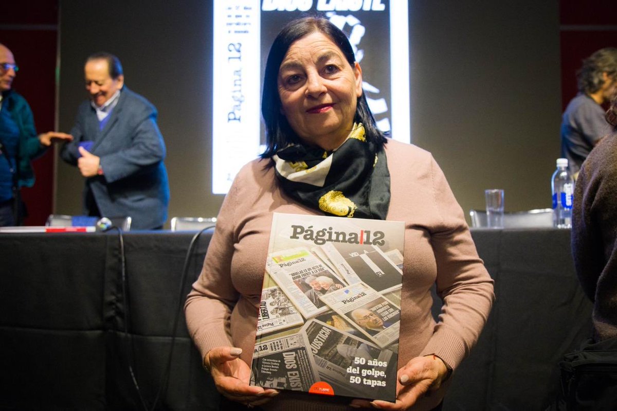 hoy en la presentación de “50 años del golpe, 50 tapas” de P/12 en la Feria del Libro de Bs As entregué la declaración de interés de la Legislatura porteña para esta obra fundamental para la memoria y la democracia. Al recorrer las tapas es inevitable recordar a Hugo Soriani.