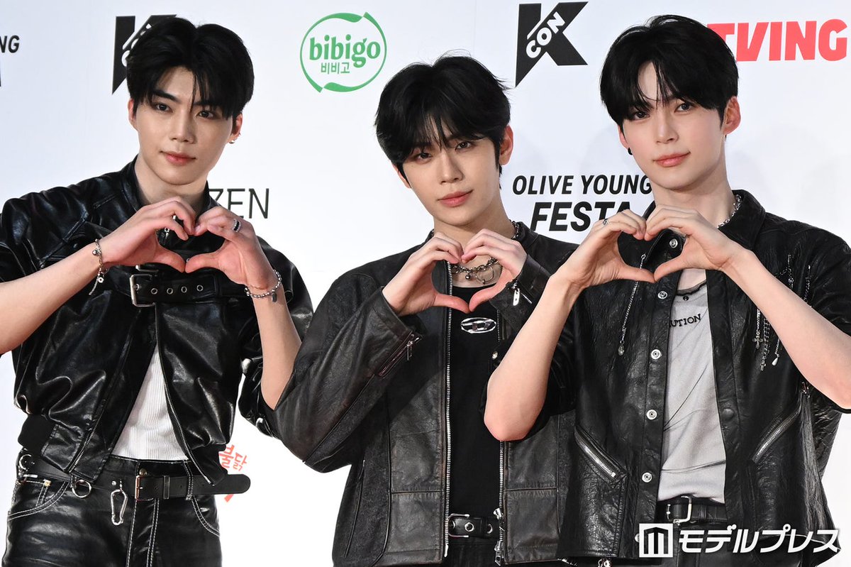 📸] 260510 — #SUNGHANBIN and #ZEROBASEONE at KCON JAPAN 2026 Red