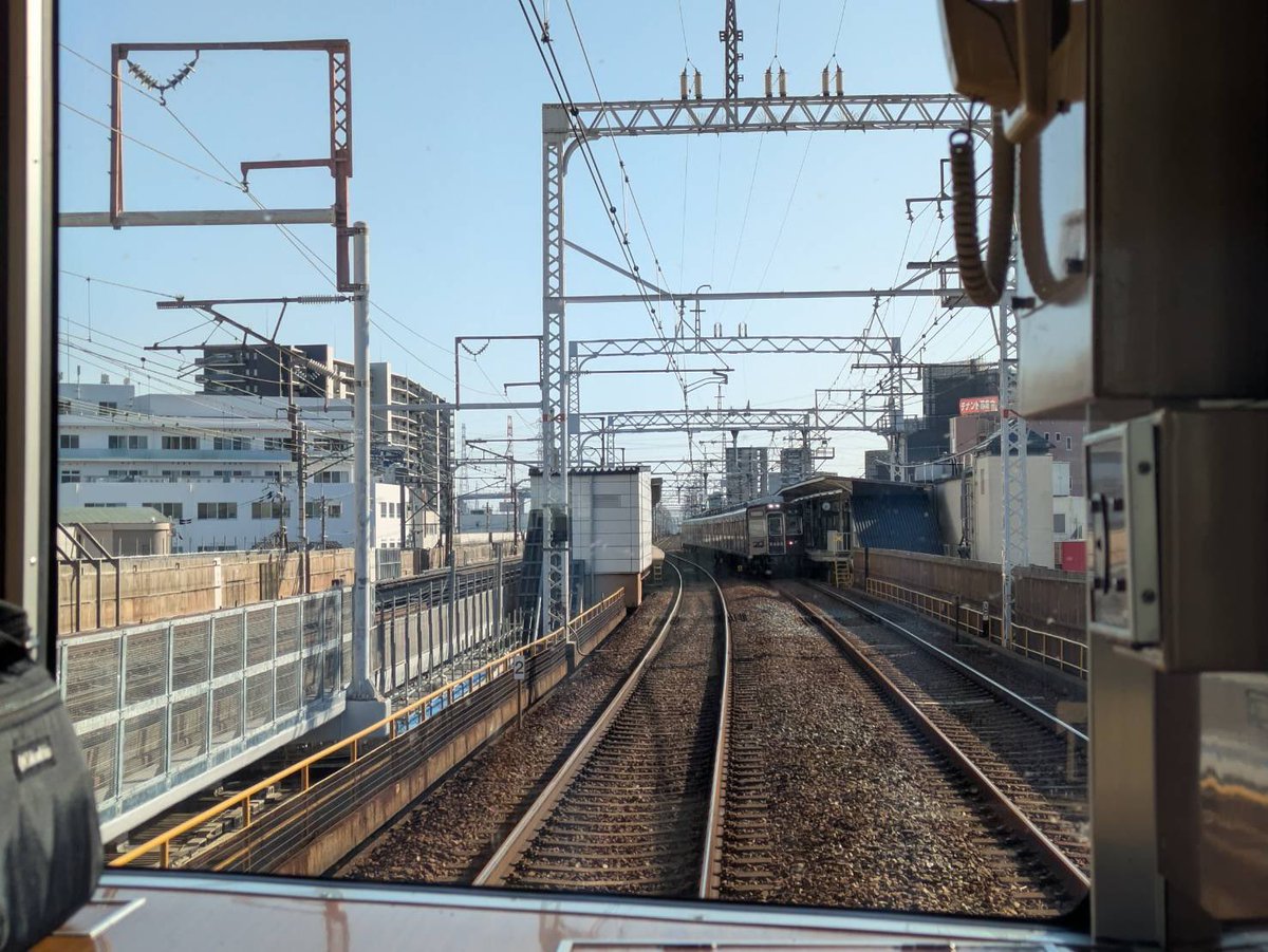 kaburitsuki_obc's tweet photo. \\ 原田年晴の #前面展望 //

今週も原田アナから #鉄道クイズ 🚉

この駅は何駅でしょう？
ヒント: 真ん中の駅です

#かぶりつきはらだ をつけて
【引用リポスト】で
お答えお待ちしています

#ラジオ大阪 https://t.co/qXr3oKhjBK