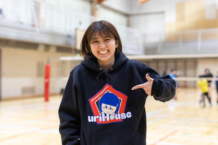 Sapporo_M_Base's tweet photo. 【新着記事】
ここ数年で北海道でもプロチームが立ち上がり、活気づいている「バレーボール」🏐
プロとして活躍した経歴がある小室祐里さんは、現在「uriHouse」というバレー教室を運営しています。小室さんの現役時代から現在までの道のりをぜひご覧ください🏅

https://t.co/75CMBawMCd

ｱﾀﾞﾁ https://t.co/3LMuPflEVC