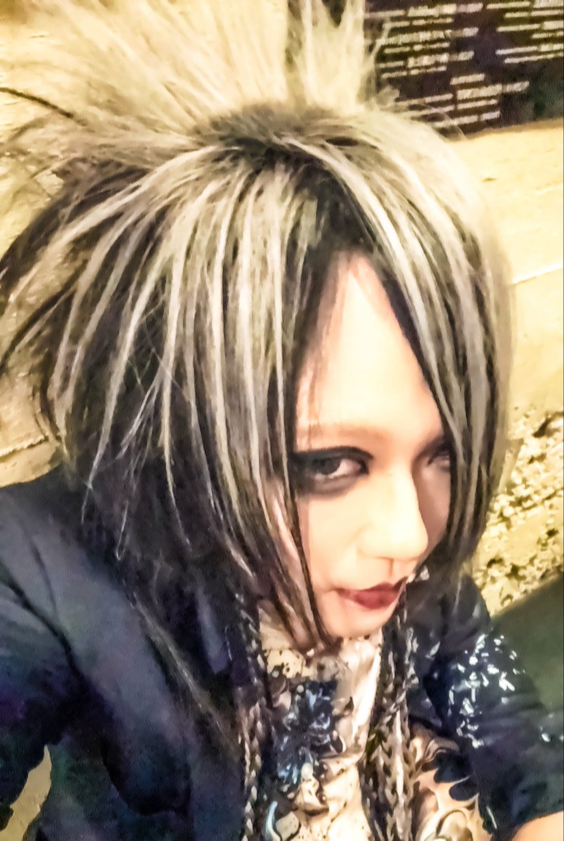 タイスケ【ギロチンのギターの人】 tweet media