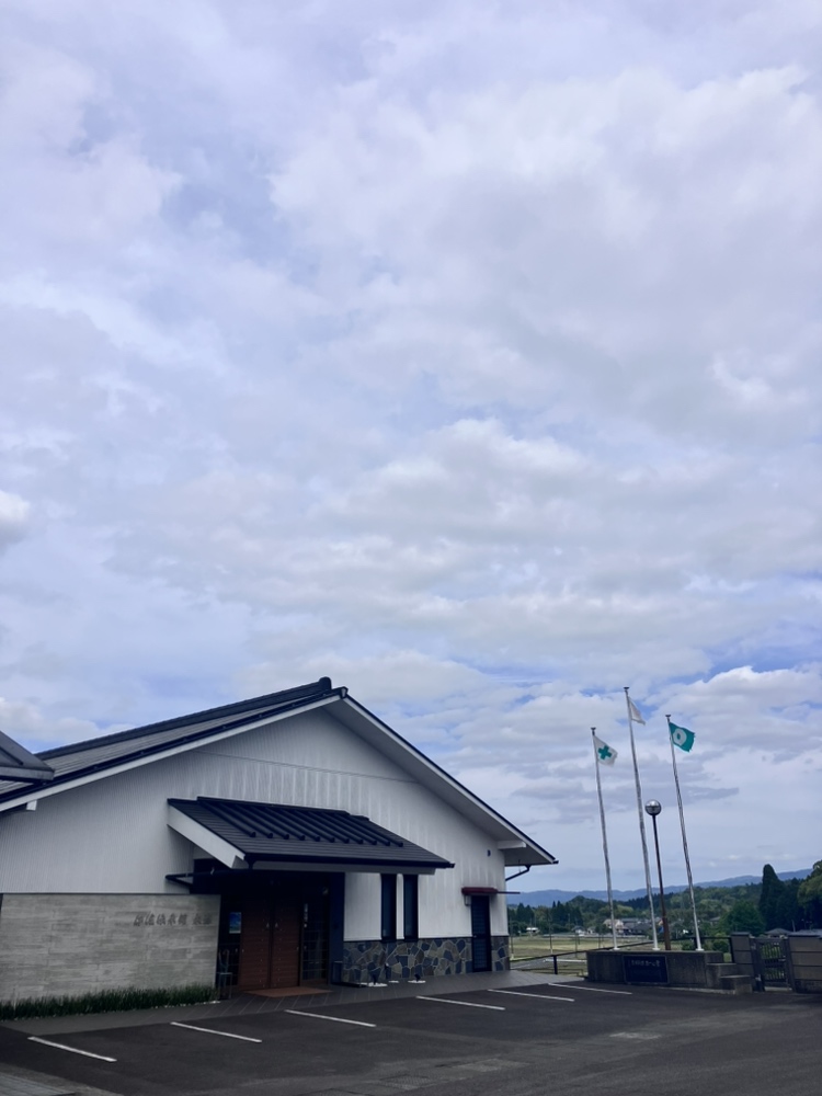 okuchi_d2j's tweet photo. 今週も伊佐伝承館永禄、元気に営業中です🍠 https://t.co/XxKkleR65n