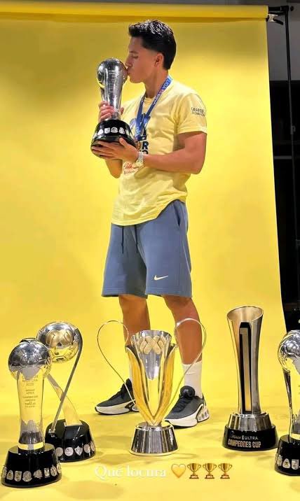 El_tricampeon🏆🏆🏆🦅 tweet media
