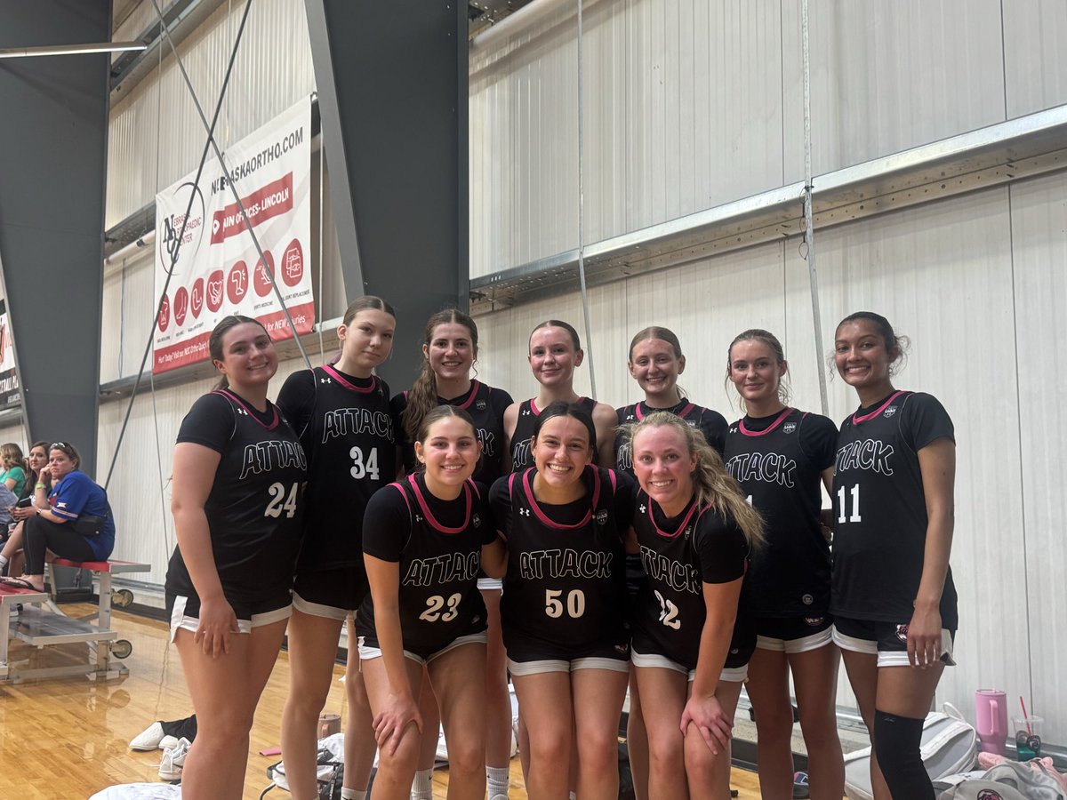 DBatten22's tweet photo. Couldn't be more proud of this group of girls this weekend!

Went 2-1 and only lost to the eventual tourney champs!

Keep grinding, ignore the noise, and have fun!

I believe in you girls!

@lucywestfall7 @KinleyMorgan3 @KambryKilgore @AveryrKelly @elaynawhitt https://t.co/rZaPOZpBgW