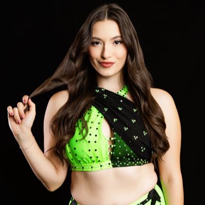 theandreacantu's tweet photo. #NewProfilePic https://t.co/J1sR2y5cOe