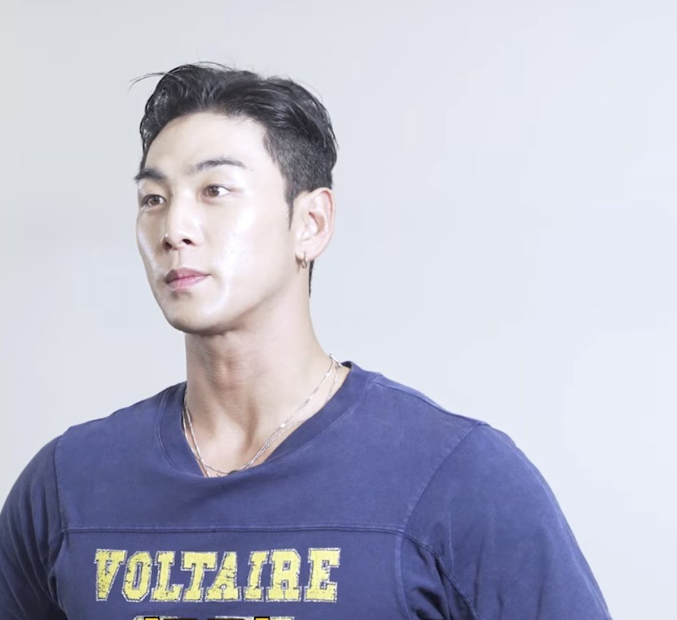 hourly baekho tweet media
