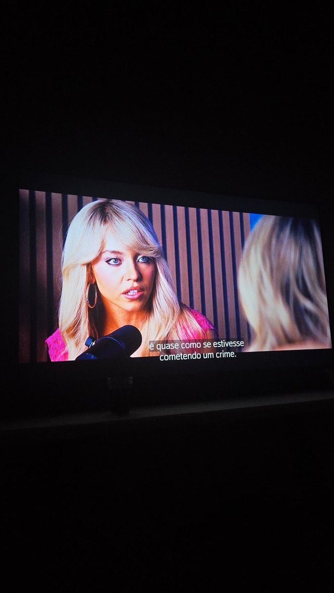 ccarlossousaa's tweet photo. Não acredito que to vendo a própria Sydney Sweeney fazendo uma sátira de si própria em Euphoria kkkkkkkkkkkk https://t.co/qtb3GnLqGl