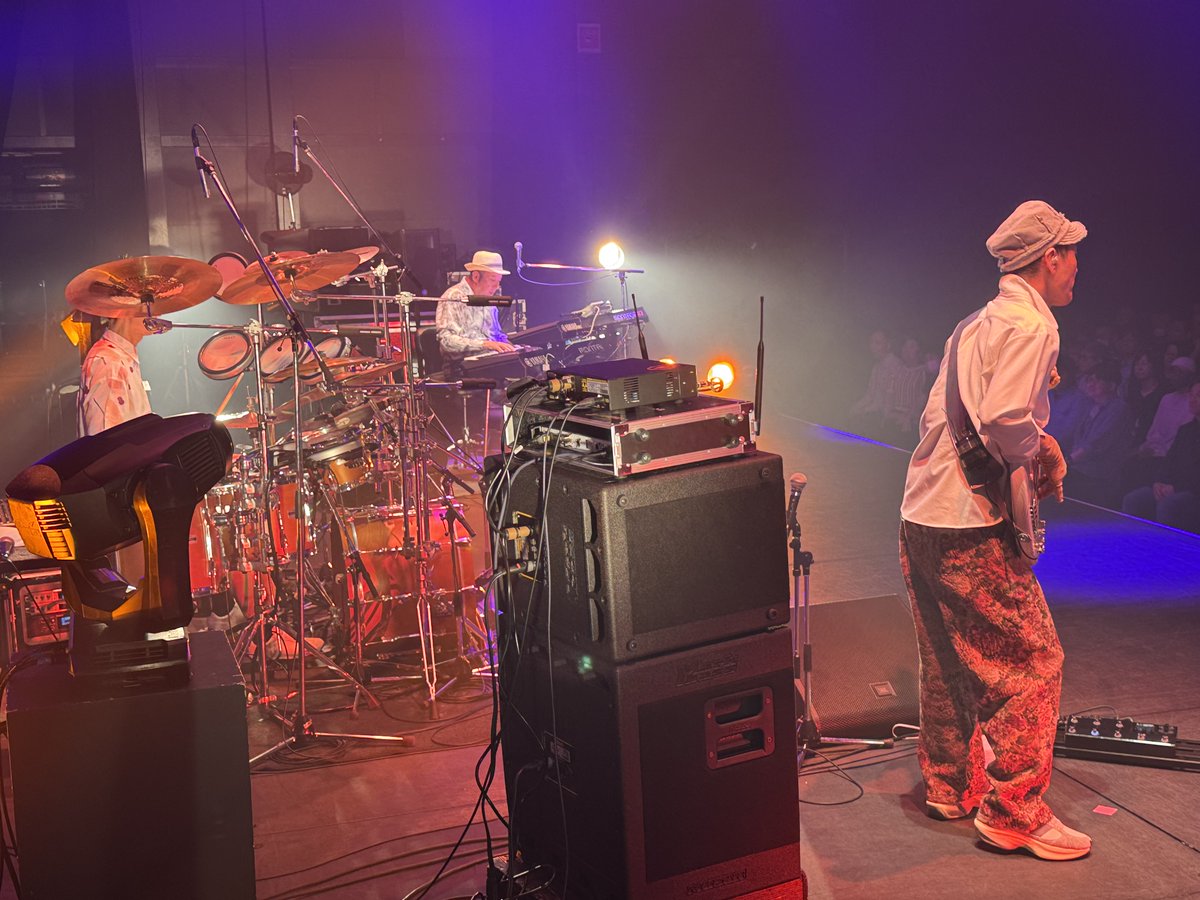 Katsushika_Trio's tweet photo. 〜EBISU Bloomin’ JAZZ GARDEN 2026 SPECIAL!〜に
ご来場いただきましてありがとうございました！おかげさまで、新曲も盛り上がりました。
秋のツアーもお楽しみに！！！
かつしかトリオ COBALT EXPRESS TOUR 2026の詳細はこちら！
https://t.co/UK7p9HDJSR
#K3 #katsushikatrio #かつしかトリオ #Fusion #ライブツアー #新曲 #minorumukaiya #向谷実 #tetsuosakurai #櫻井哲夫 #akirajimbo #神保彰 #秋のツアーも頑張ります