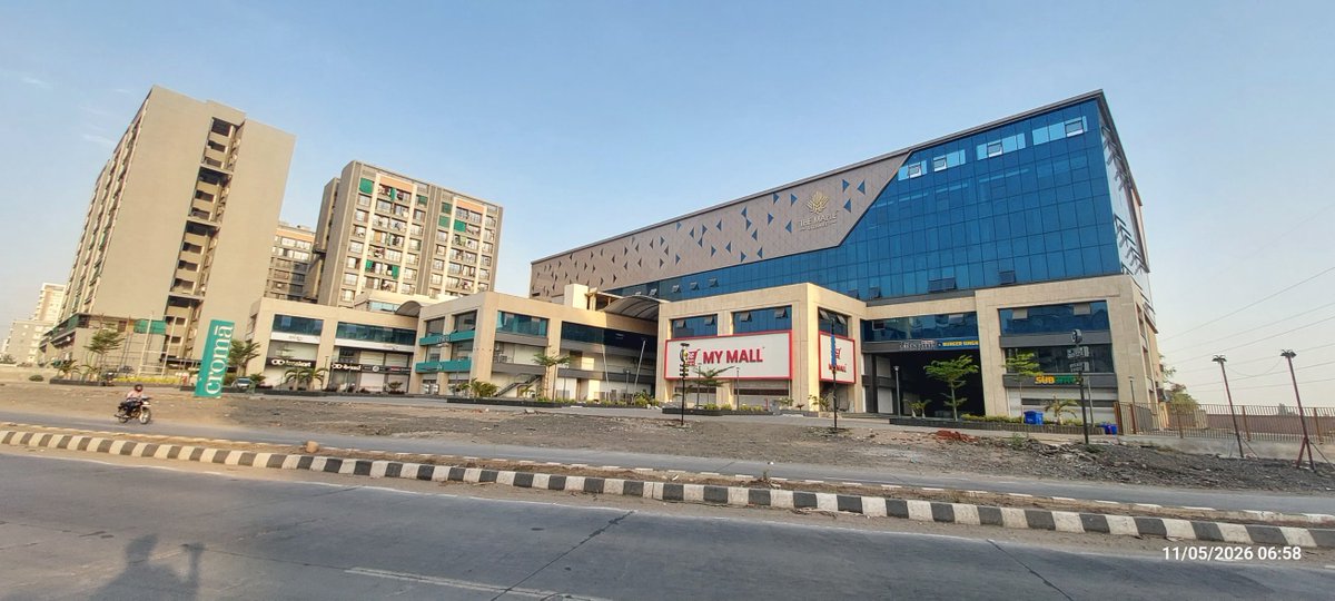 Divyesh_NH's tweet photo. gIFT city, Tavra road, Bharuch Prefecture, Gujarat.
🌌🪷🌌 https://t.co/eiVPJ47hu0