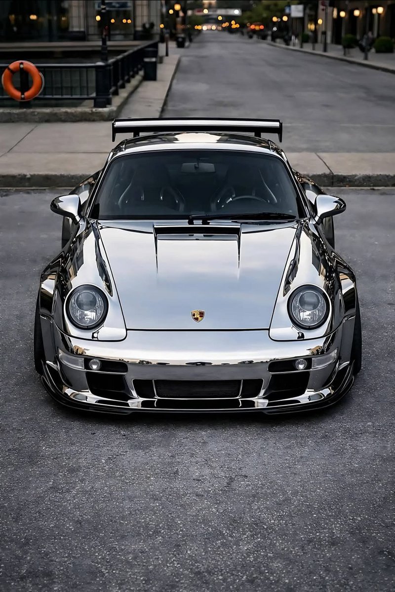 Oscarol95842891's tweet photo. #Porsche 🔥 https://t.co/flTNGNX3GV