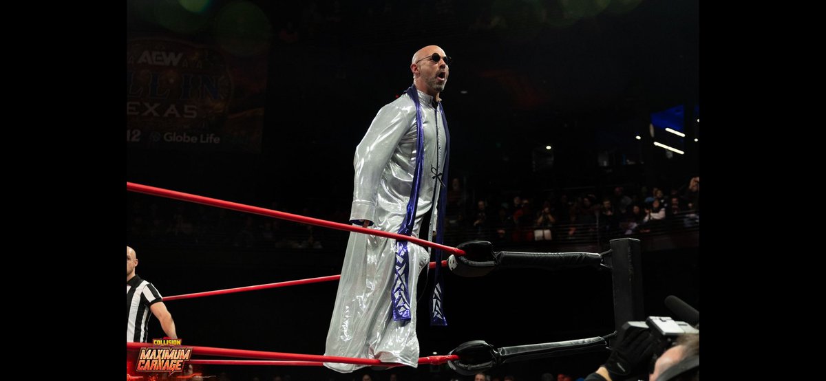 facdaniels's tweet photo. This Thursday, I’ll be doing a virtual signing in conjunction with @Highspots!
Send preorders to https://t.co/M8Vn7RZFVs! In addition to preorders, we’ll be auctioning off two special ring-worn items:
-my robe worn in my final match
-the gear I wore at the original All In https://t.co/K3YxRNdkNs