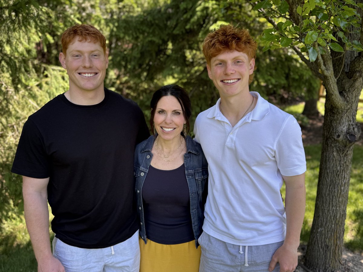 AsbeckMike's tweet photo. Great to have everyone home to celebrate Mother’s Day! https://t.co/iI8Q7cRwls