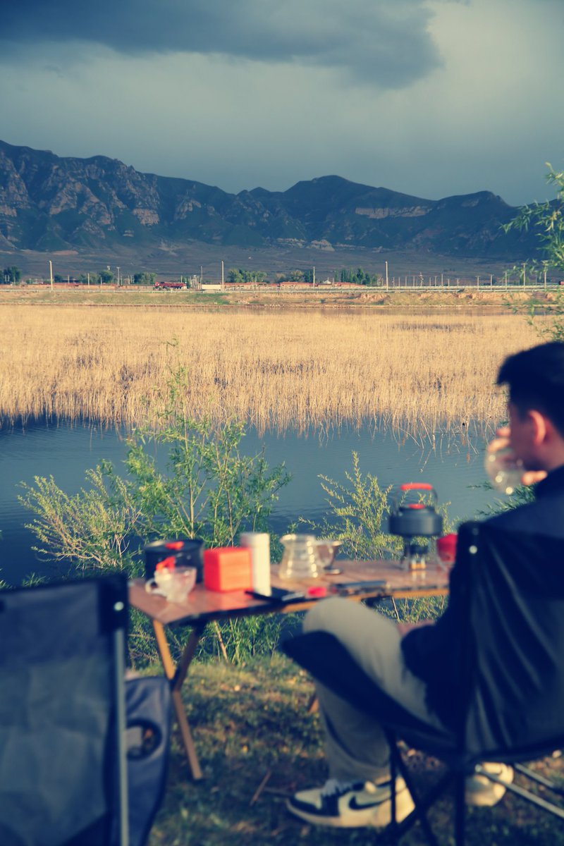 heiseliuding5's tweet photo. 周末去户外露营🏕#户外 #露营 https://t.co/Sr7y39afEB