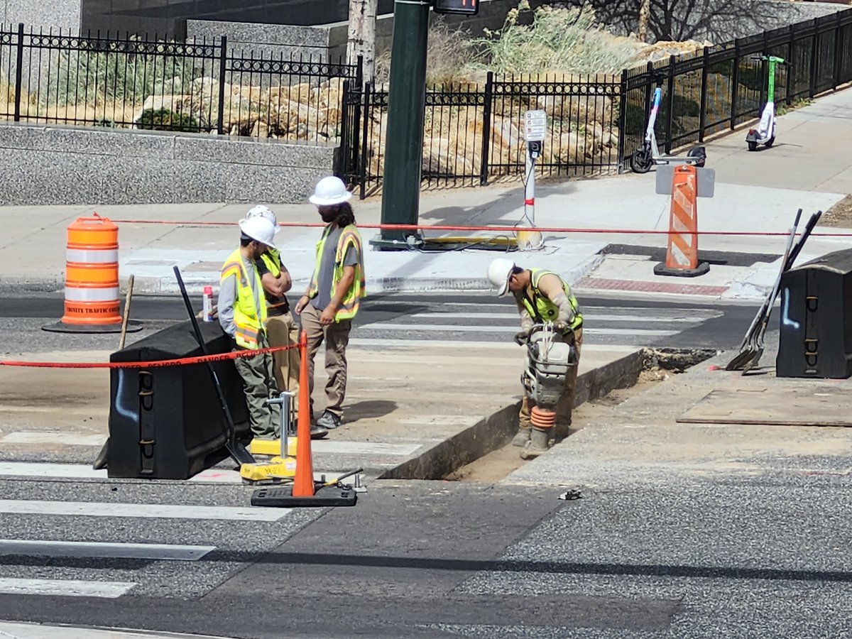 TSSColorado's tweet photo. Fiscal notes had seemed to sidetrack bills on extreme temperatures and adopting @OSHA_DOL rules for Colorado. However, in the past week, that changed: https://t.co/AxbnjjougV https://t.co/RZZlbQ1NW3