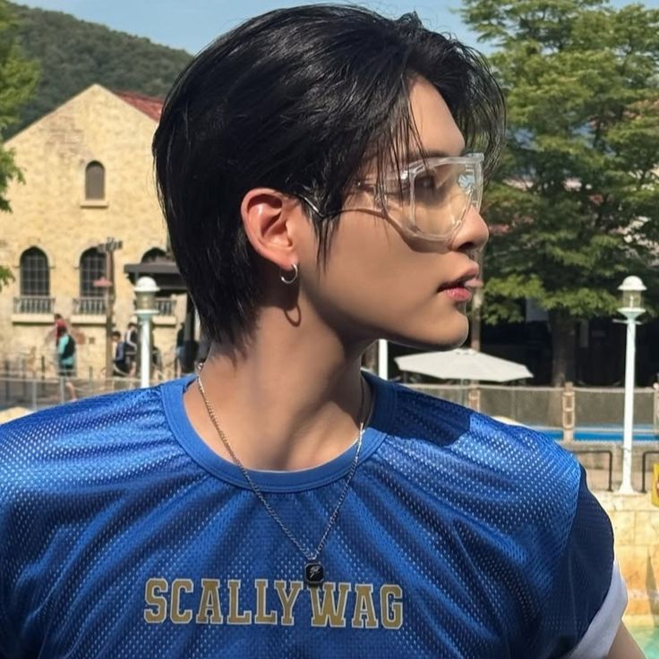 Seohohito's tweet photo. 🗣️🗣️ 

#NuevaFotoDePerfil https://t.co/C5AhxFOg8S
