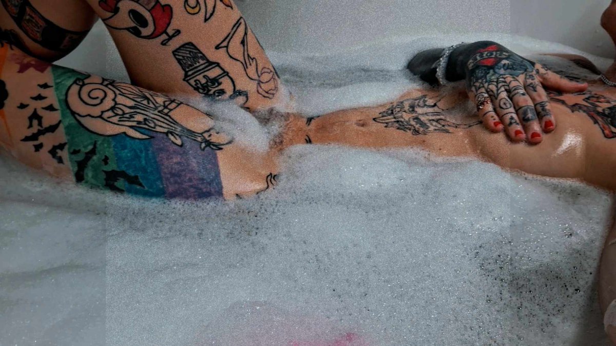KylaRaven_OF's tweet photo. Hey, I'm online and waiting for you @Stripchat 👉 https://t.co/wXbYVHUA0O #stripchat #stripchatlive #trans #nsfw #goon #camgirl #tattoo #altgirl #fortnite https://t.co/NS6Cd94WX9