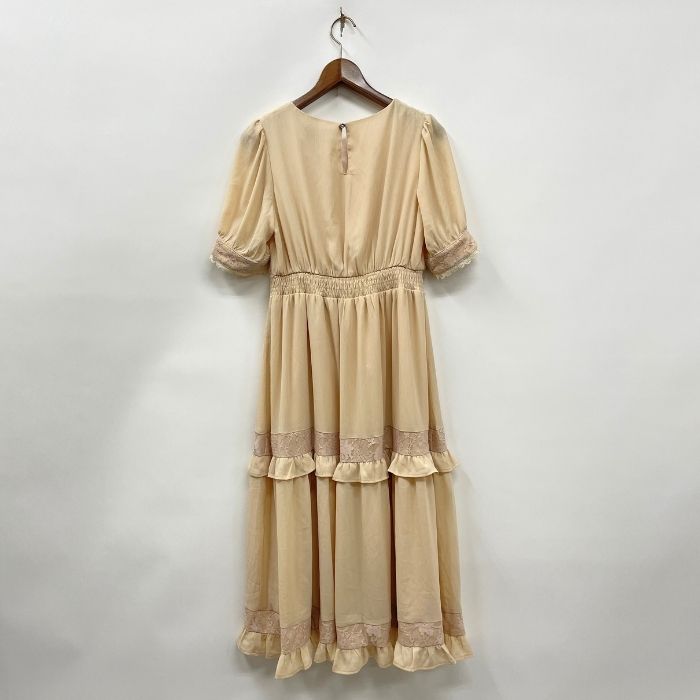 pasteqidor's tweet photo. 【staff pick up】
切替ラインが美しいレース×フリルのワンピースです。
.
商品ページはこちら↓
https://t.co/AvEj9Eoz8G
. 
#PASTEQIDOR #axesfemme https://t.co/yg5DpefJZI