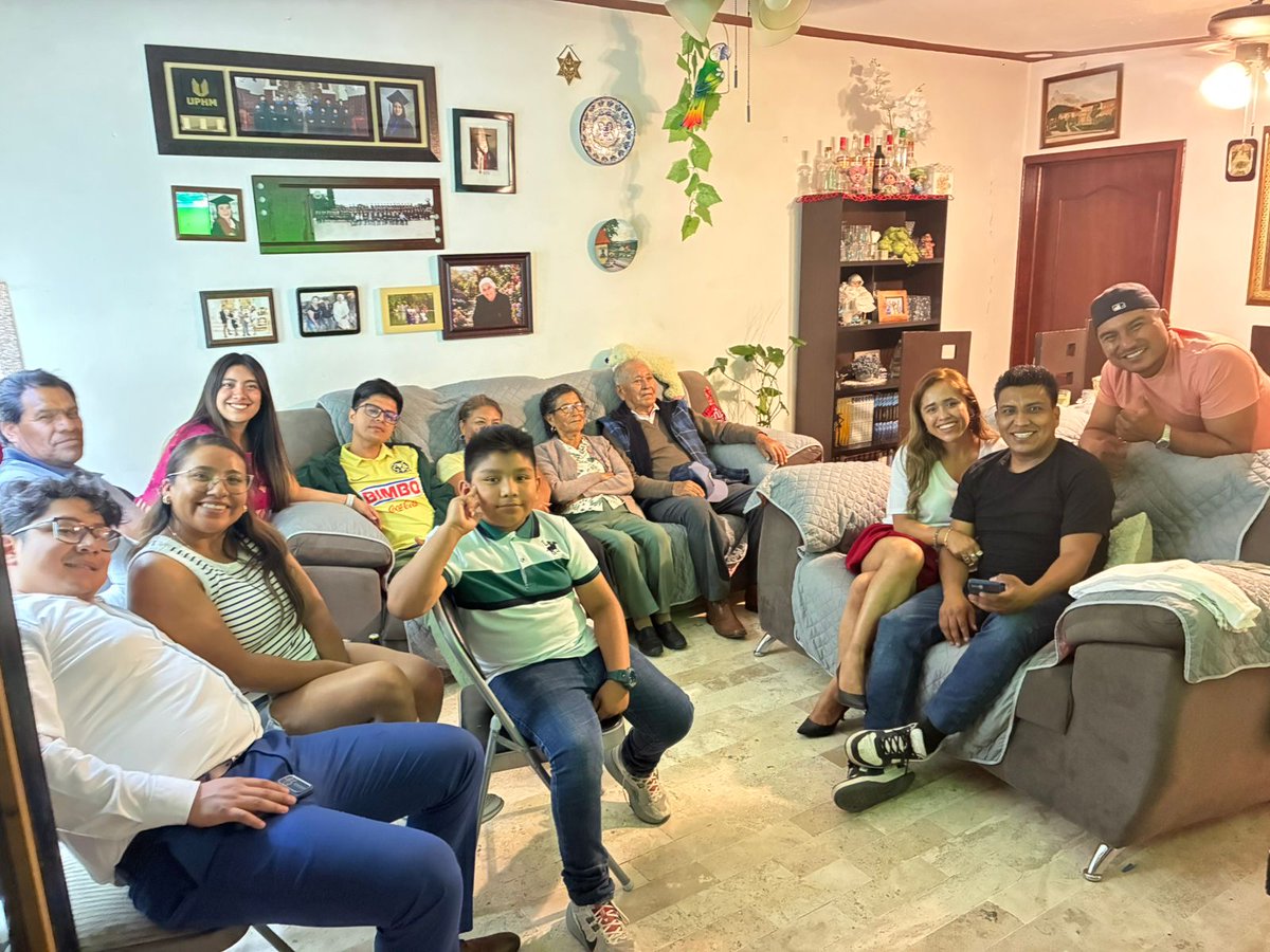 Isaiasb17's tweet photo. @TUDNMEX #MasQueUnPartido https://t.co/uCQlNwcYYg