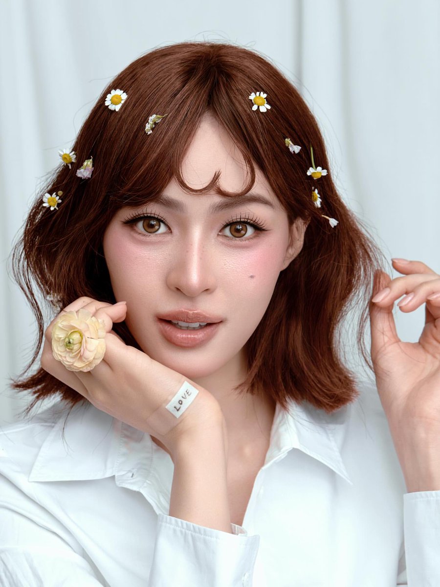 Linglingkwong_Official tweet media