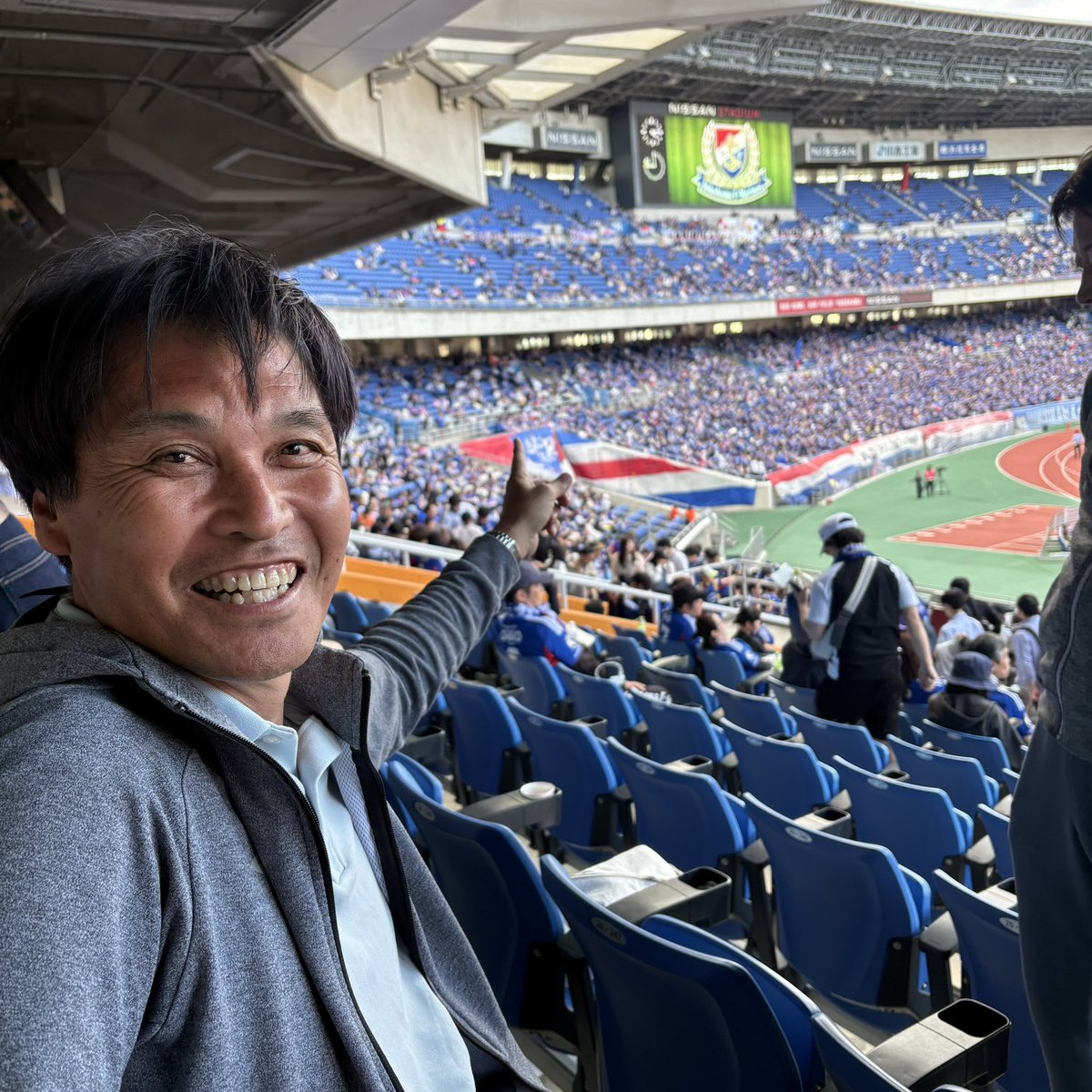 norioomura's tweet photo. 日産スタジアムへ！ https://t.co/29Vxn0WkrS