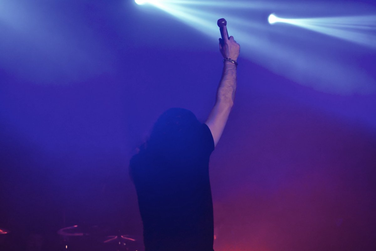 RandomVampi's tweet photo. Fabio Lione
Córdoba, 07-05 https://t.co/I59N842qin