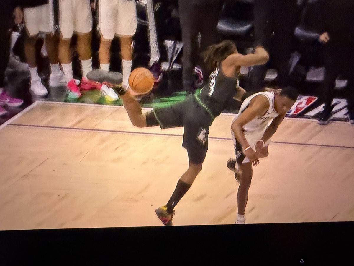 ZPathletic's tweet photo. The Leg of God. https://t.co/7ZvQPxIG1r