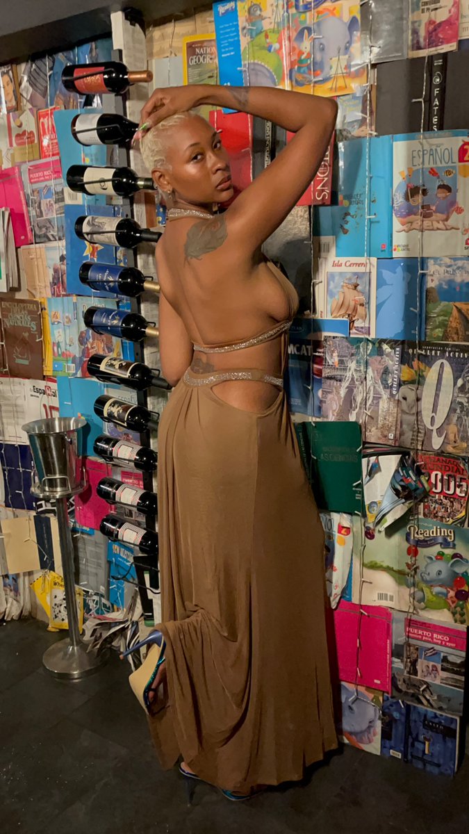 Miss London🍯 tweet media