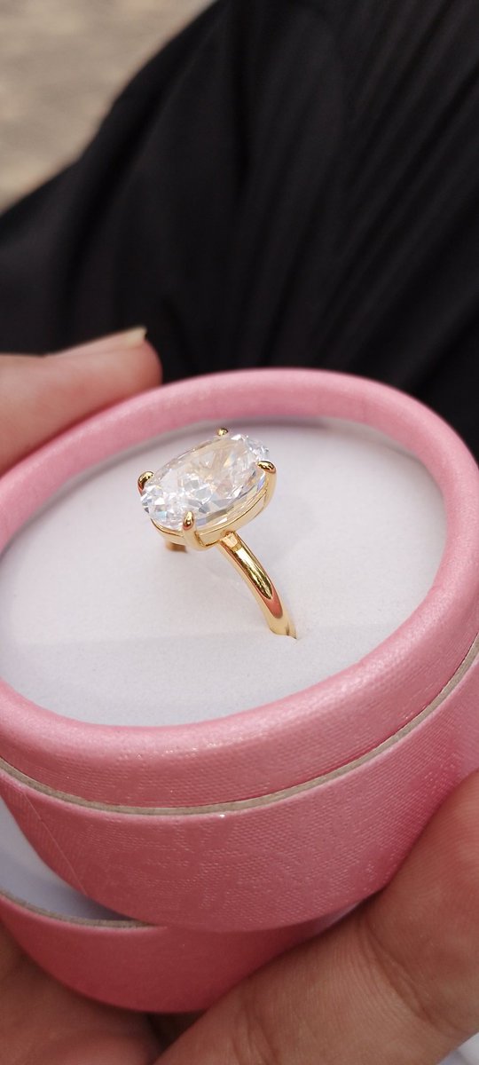 blackskaarson's tweet photo. En otra vida se cumplieron esos sueños y ese matrimonio que también vivieron en mi cabeza. No tengo corazón para venderlo, así que lo tendré como recuerdo... Y si, quería decir muchas cosas, quería escuchar tu versión, pero, llevo 6 meses esperando. Simplemente desapareciste. https://t.co/FTzawL5cT4