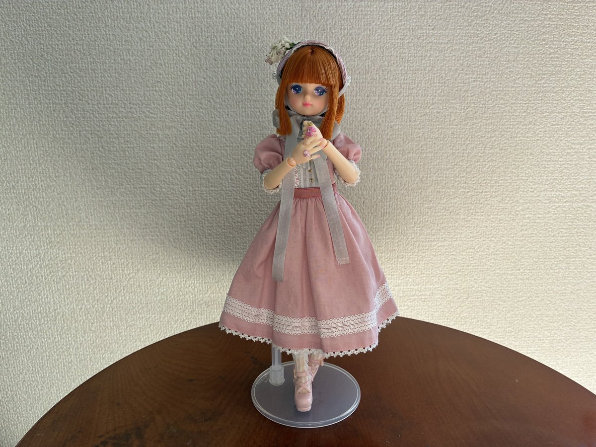 geranium_oO's tweet photo. このお洋服にボンネット&amp;ネイルハンド合わせたかったんだ！②
全てが素晴らしすぎる☆〜（ゝ。∂） https://t.co/WhKIIF2MgW