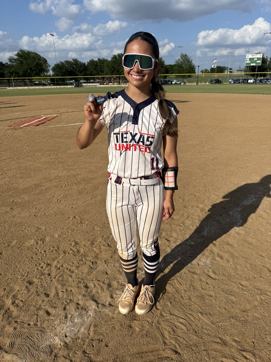 cadence2027's tweet photo. Way to end the tournament placing 2nd! So proud of these girls and the way we battled our way back to the top. Finished the day hitting .750, going 5-for-6 with 5 singles and 1 double. OBP: .800 | OPS: 1.550 | SLG: .750. Honored to also be named Tournament MVP! So thankful for my teammates, coaches, and everyone supporting us every step of the way. Excited to keep building and getting better every tournament! 💪🥎 @NCSA_Softball @ExtraInningSB 
@TexasUnitedFP