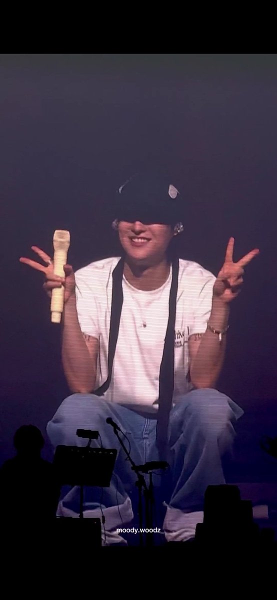 woodz_dreamer's tweet photo. [20260509 
WOODZ at Archive.1 Concert Tour in Jakarta.]
You are a Dreamer! 🧡
I am also a Dreamer!💙
We are people sailing towards 
our dreams.🥹😘
Let’s continue to support each other and walk together in the future, my friend.

#WOODZ #우즈 #조승연 #JAKARTA
#ARCHIVE01 #Concert_tour
[WOODZ  Illustration drawn 
by DREAMER with the help of AI] https://t.co/GpSM3MISXt
