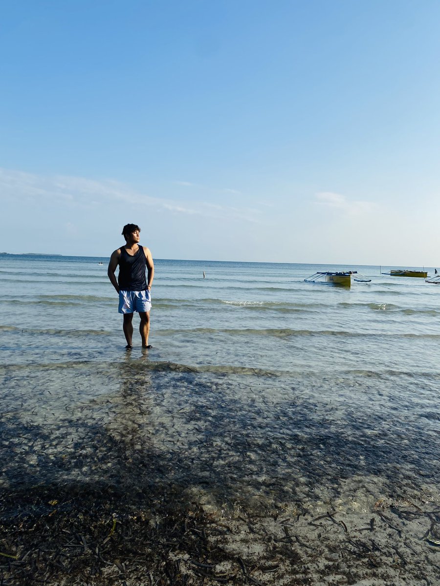 SaggiBaby_'s tweet photo. Woke up where the waves say good morning. https://t.co/3kKne3W7zk