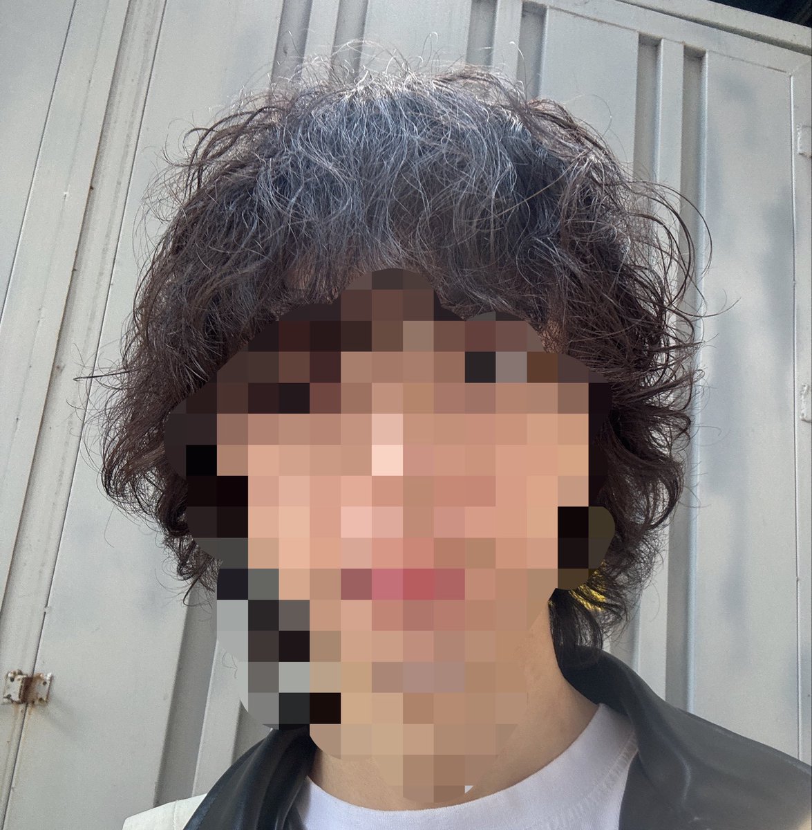 Wind_T_Ru's tweet photo. 슬슬 더워지고 머리도 이정도면 길러볼만큼 길러본거 같아서 1년 만에 장발 하차했는데 알바하는 곳에서 같이 일하는 세 분 다 자른게 훨씬 낫다고 해따 https://t.co/qFCbwyOWG4