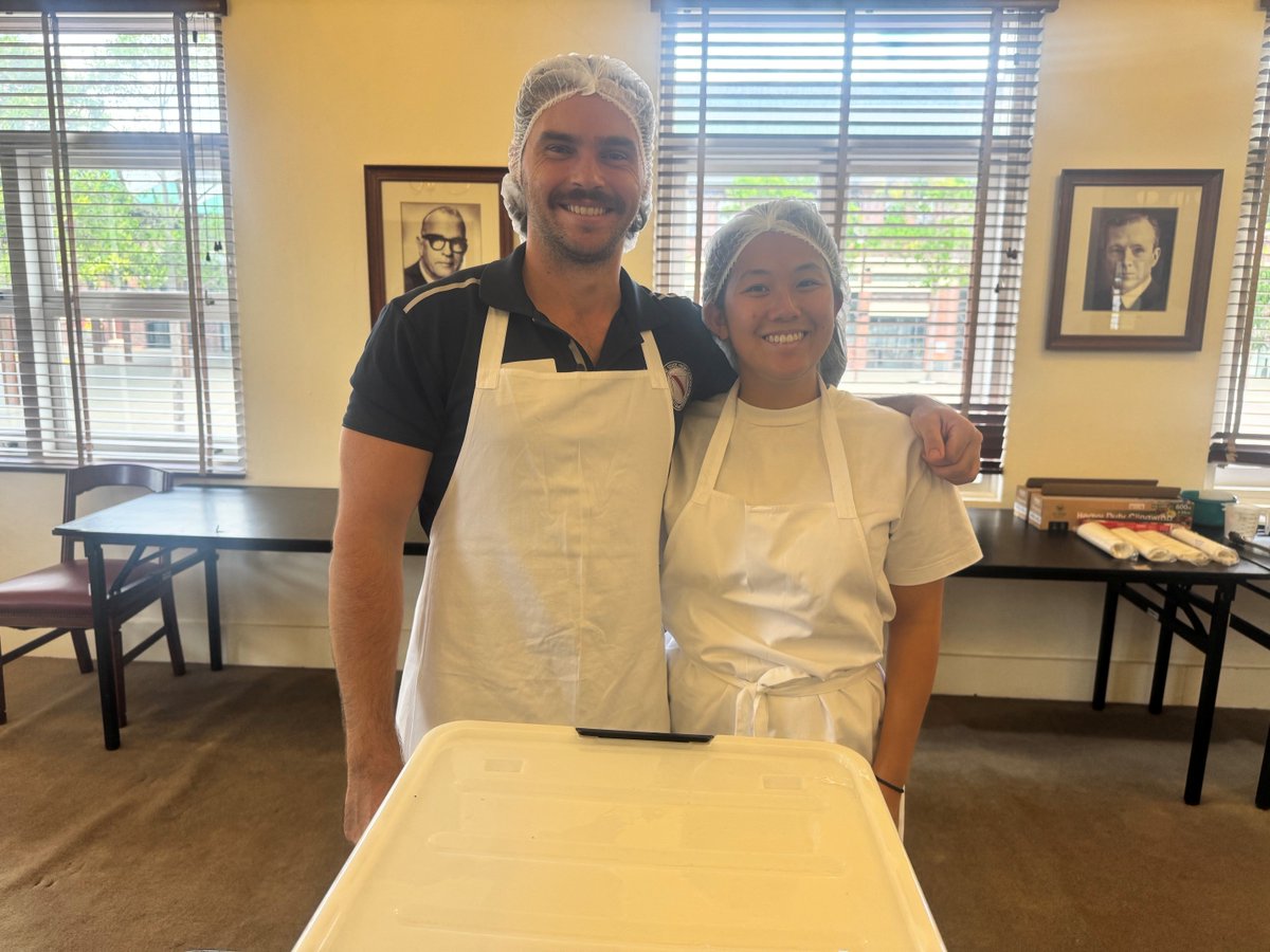 TheEkka's tweet photo. Queensland teachers are learning to make cheese ahead of the Ekka's student cheesemaking competition.

29 teachers from 19 schools are crafting camembert and blue cheese this week. 

#mediarelease - https://t.co/knY8x1fCwk https://t.co/2VMpOZVkQ1