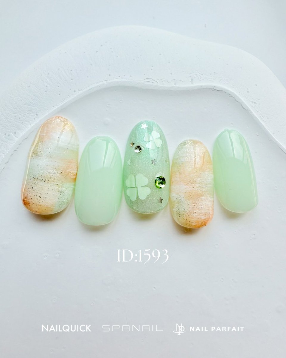 NailQuick's tweet photo. デザインID：1593
https://t.co/DOVCqVxTRO

「summer knit」
爽やかなミントカラーを使用したミックスヤーンネイルです。 https://t.co/o55HudBFN2