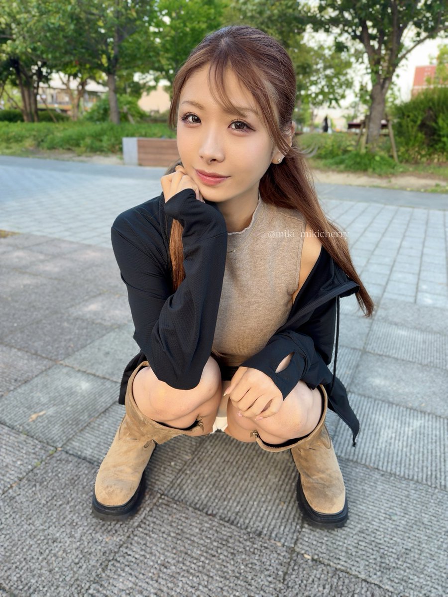 剛毛でもいいの？？♡ https://t.co/10A18i7o6v