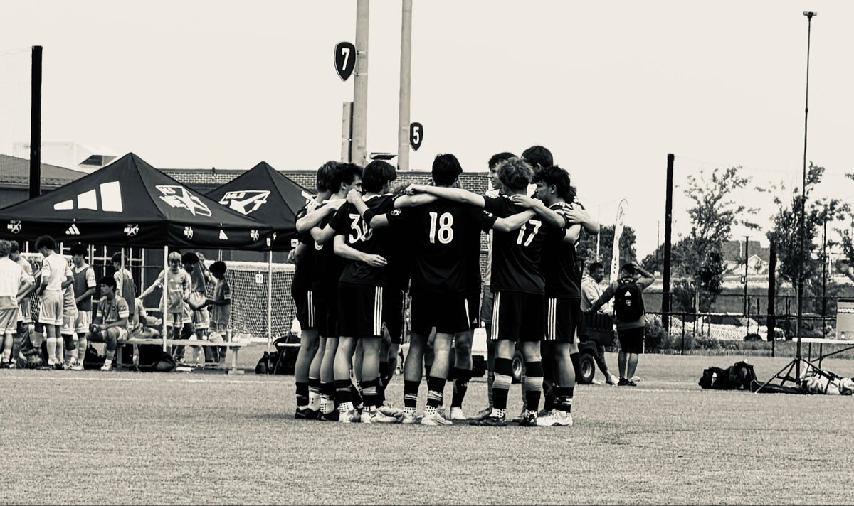 STLDA2009B's tweet photo. Finished up the season with a win against Sporting City 🙌
Luke Schuman ⚽️
Ben Kuelker ⚽️
Iggy Moyano ⚽️
Jack Clayton 🅰️🅰️
Henry Schrock 🅰️
Next 🛑…State Cup! https://t.co/MUOVKovij9
