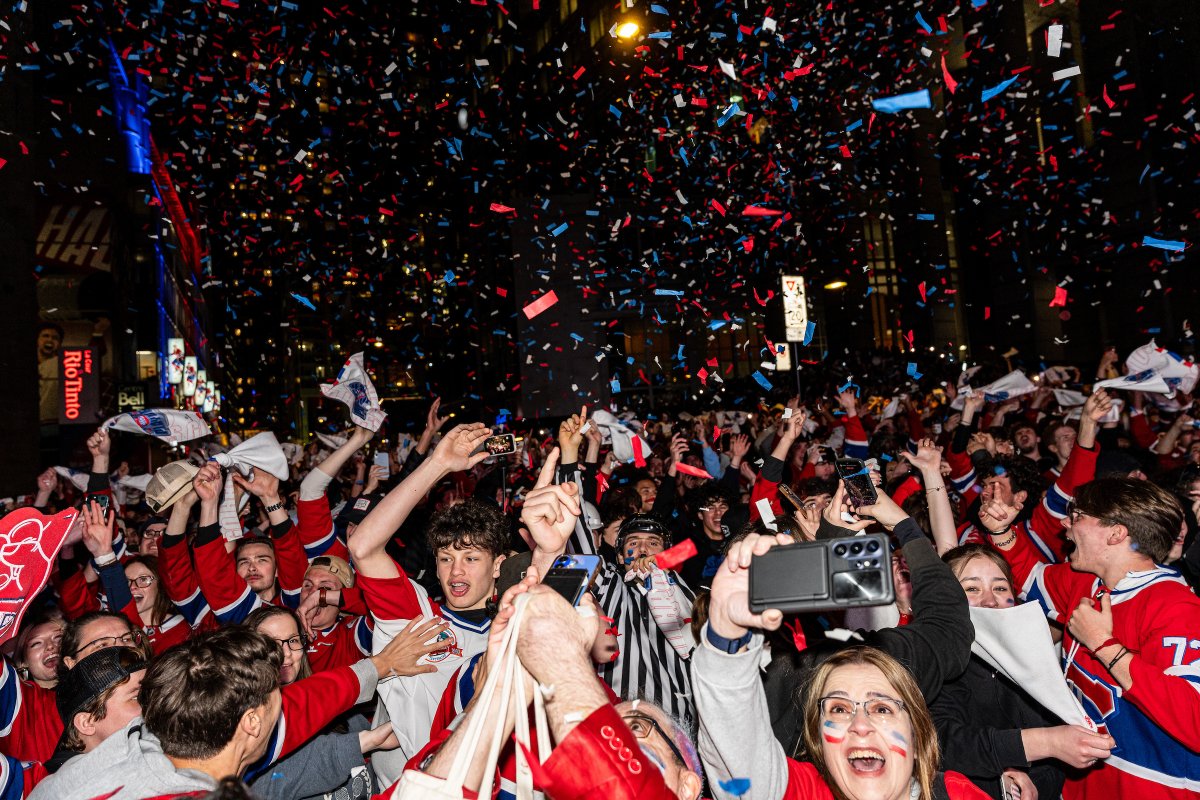 CanadiensMTL's tweet photo. Les. Meilleurs. Partisans.

Best. Fans. Ever.

#GoHabsGo https://t.co/fF1vOLxNSm