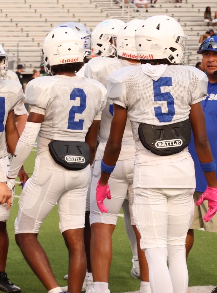 RaheemFlukerr's tweet photo. Me and @2wayCJ will be a duo to lookout for this upcoming season believe it @WillieCarter34 @Coach_A_Nowell @ConnallyCadets @Coach__OMalley @tiji_paul5 @TrustMyEyesO #RECRUITTHECADETS https://t.co/aoFJdqbfiF