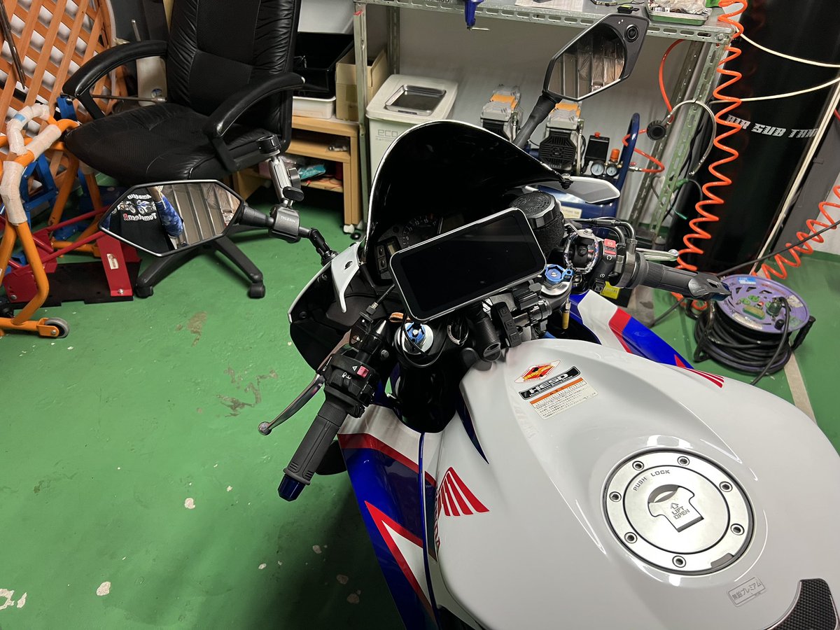 素人主任ともてぃーーんRR tweet media